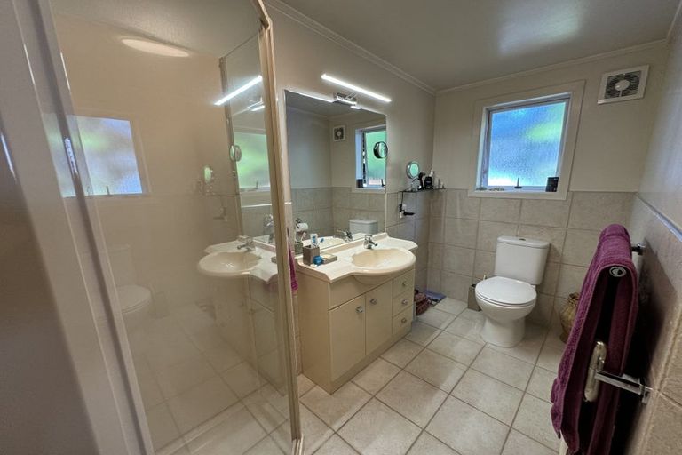 Photo of property in 25 Jaemont Avenue, Te Atatu South, Auckland, 0610