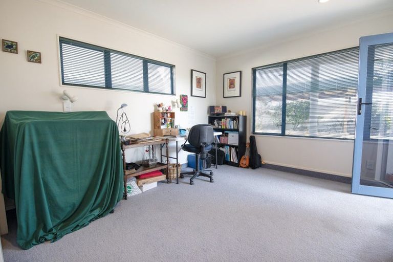 Photo of property in 24c The Esplanade, Westshore, Napier, 4110