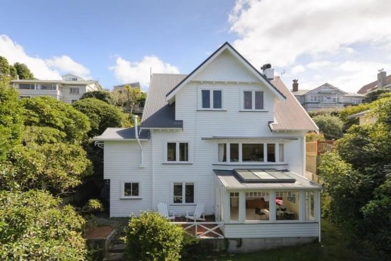 Photo of property in 26 Fitzroy Street, Wadestown, Wellington, 6012