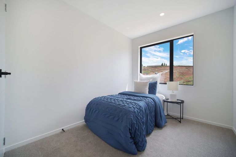 Photo of property in 33 Aituaa Road, Pukekohe, 2120