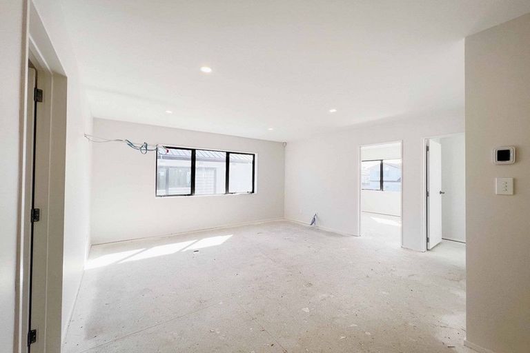 Photo of property in 19 Nola Dawn Avenue, Papakura, 2110