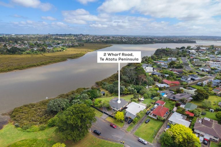 Photo of property in 2 Wharf Road, Te Atatu Peninsula, Auckland, 0610