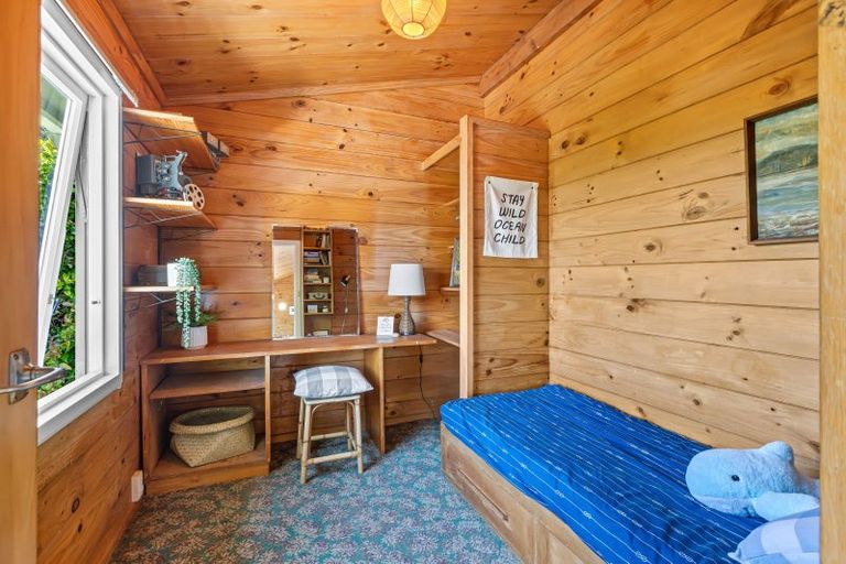 Photo of property in 30 De Luen Avenue, Tindalls Beach, Whangaparaoa, 0930