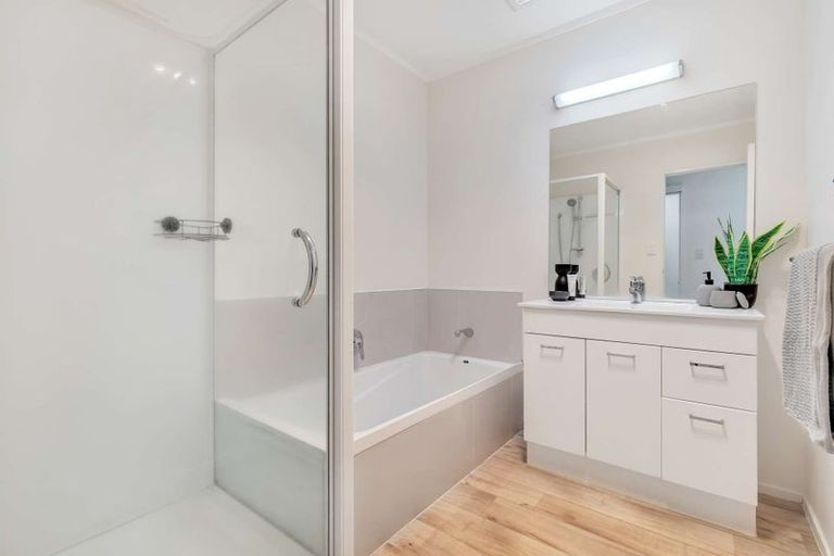 Photo of property in 2/83 Gloucester Road, Mount Maunganui, 3116