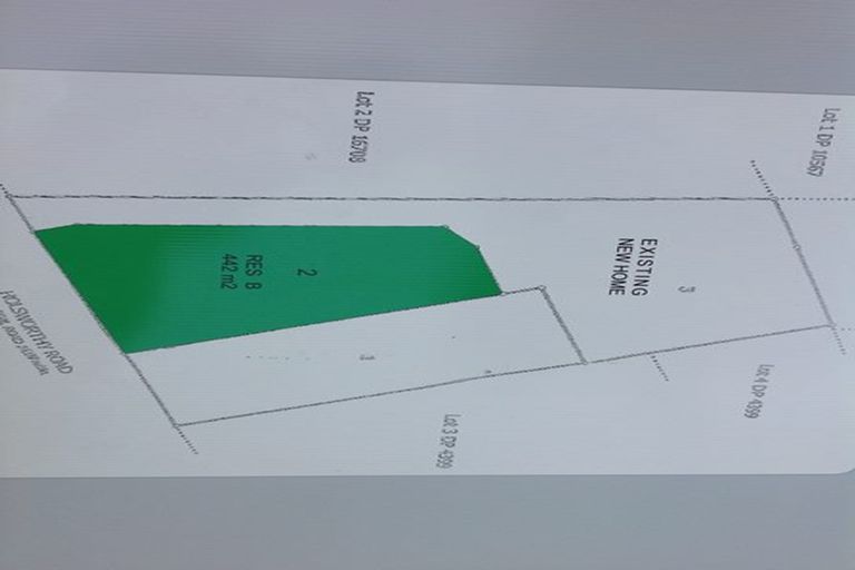 Photo of property in 21 Holsworthy Road, Lower Vogeltown, New Plymouth, 4310