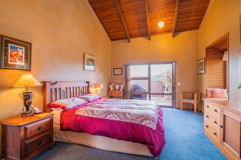 Photo of property in 24 Nicholas Avenue, Whitianga, 3510