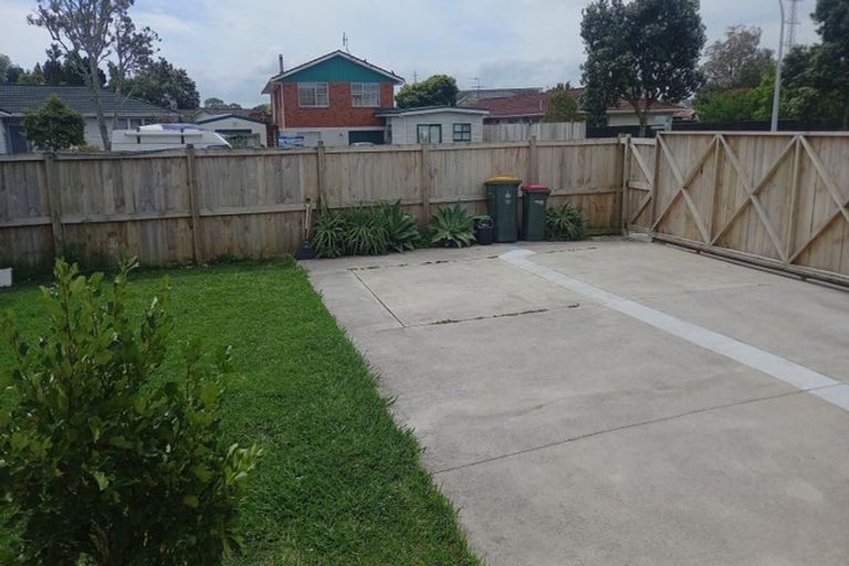 Photo of property in 6 Riverina Avenue, Pakuranga, Auckland, 2010