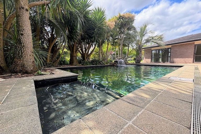 Photo of property in 119 Helenslee Road, Pokeno, 2472