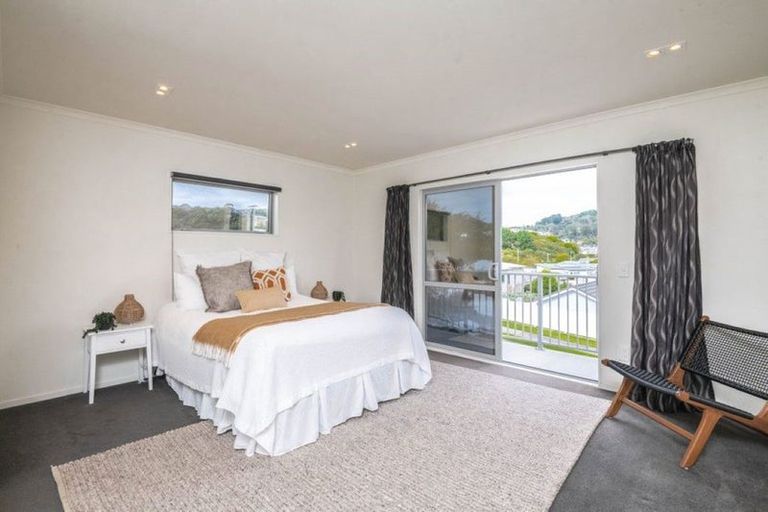 Photo of property in 10 Flotilla Place, Whitby, Porirua, 5024