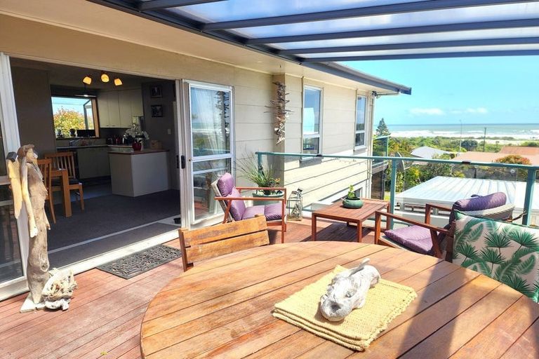 Photo of property in 15 Nolan Crescent, Karoro, Greymouth, 7805