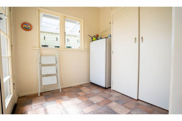 Photo of property in 55 Joseph Street, Waverley, Invercargill, 9810