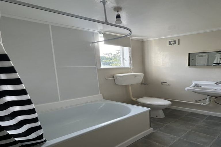 Photo of property in 140 Hanson Street, Newtown, Wellington, 6021