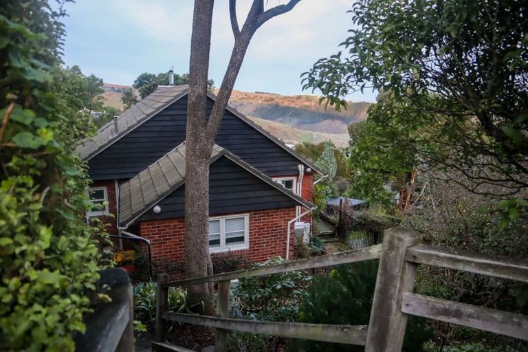 Photo of property in 116 Dyers Pass Road, Cashmere, Christchurch, 8022