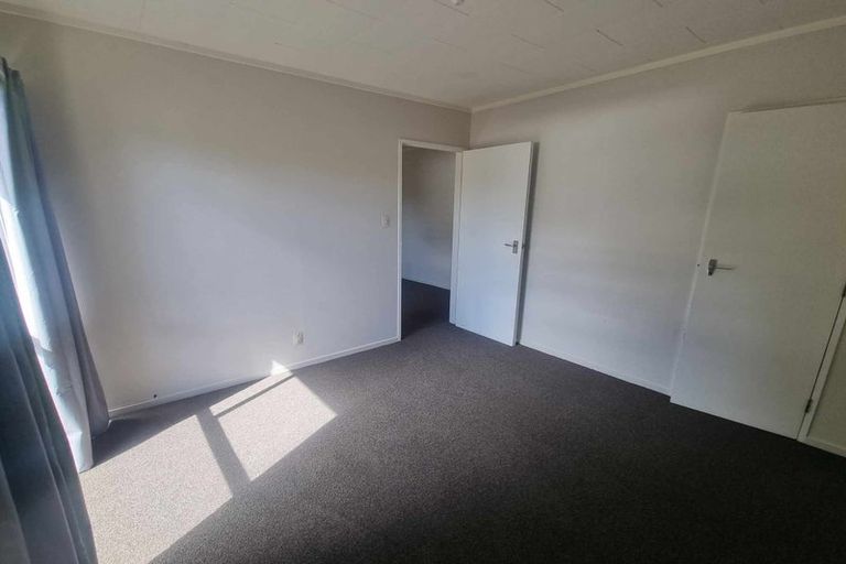 Photo of property in 3/12a Wood Street, Wallaceville, Upper Hutt, 5018