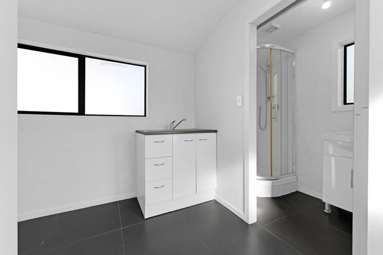 Photo of property in 11b Inver Street, Glen Eden, Auckland, 0602