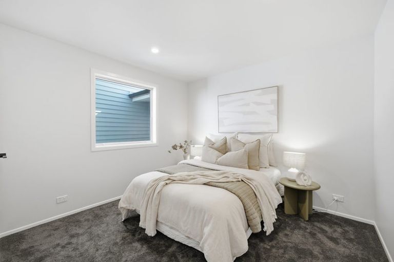 Photo of property in 42a Old Lake Road, Narrow Neck, Auckland, 0624