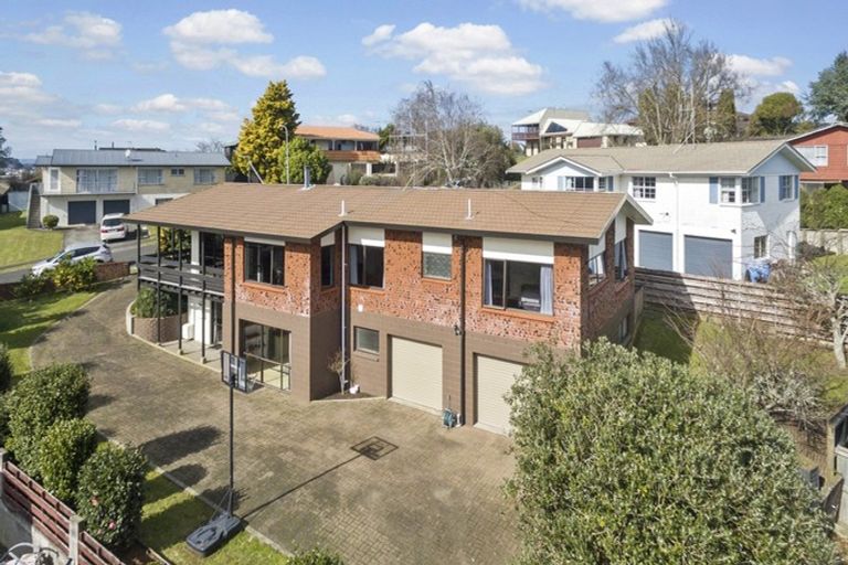 Photo of property in 39 Russleigh Drive, Dinsdale, Hamilton, 3204