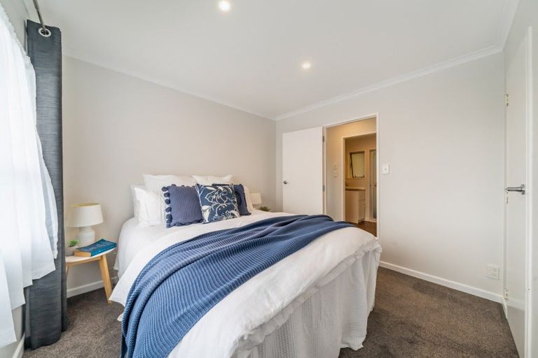 Photo of property in 10a Gaff Place, Whitby, Porirua, 5024