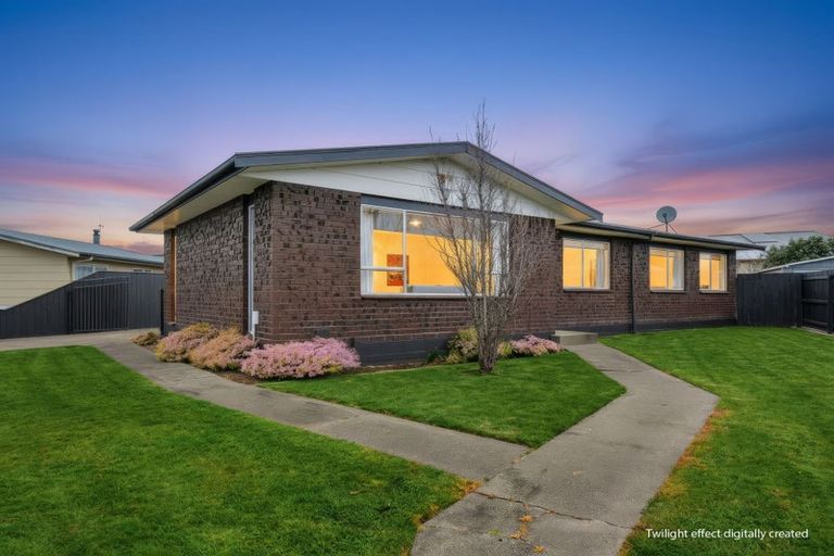 Photo of property in 42 Acacia Street, Kelvin Grove, Palmerston North, 4414