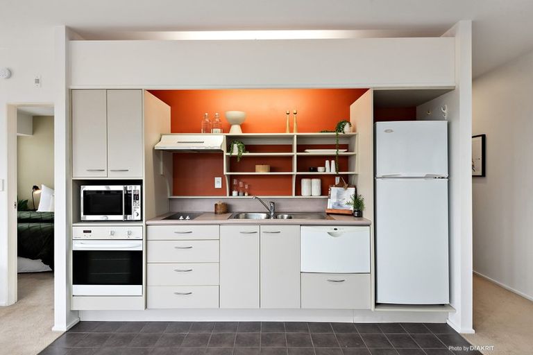 Photo of property in St Peters Apartments, 7b/192 Willis Street, Te Aro, Wellington, 6011