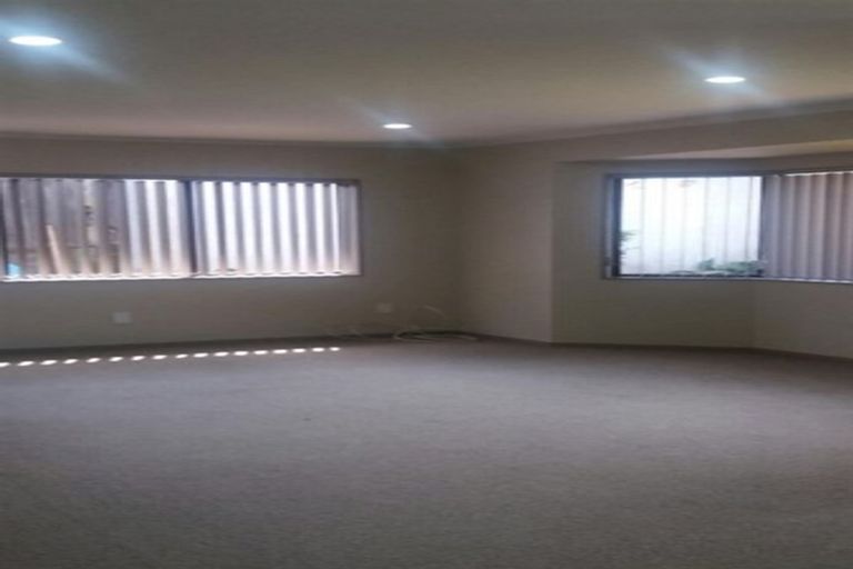 Photo of property in 2/27 Rata Street, New Lynn, Auckland, 0600