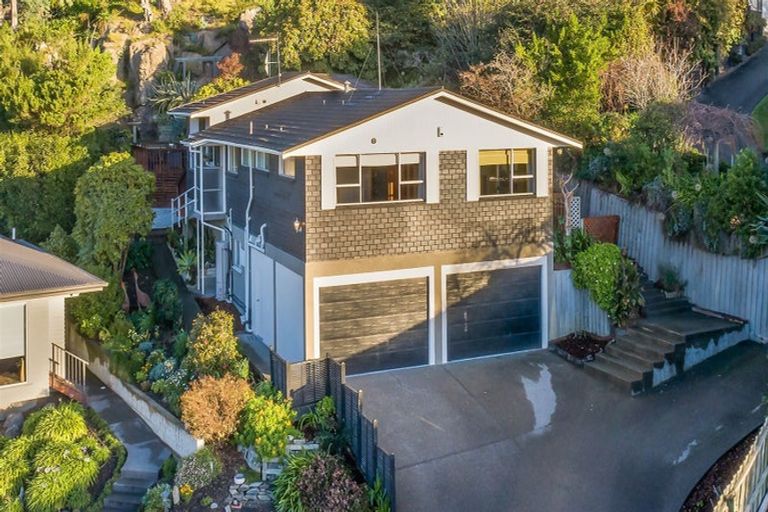 Photo of property in 11 Roseneath Place, Cashmere, Christchurch, 8022