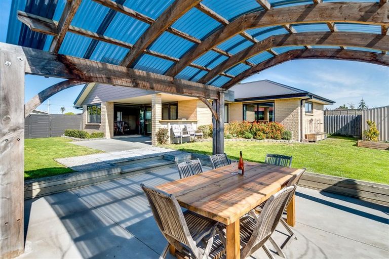 Photo of property in 13 Waitaha Place, Clive, 4102