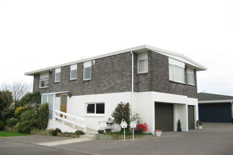 Photo of property in 1/13 Chatswood Grove, Fitzroy, New Plymouth, 4312