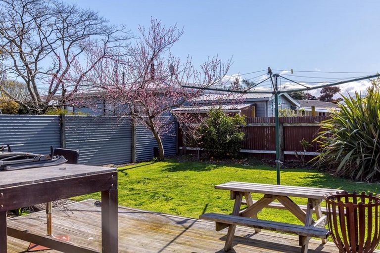 Photo of property in 412 High Street South, Carterton, 5713