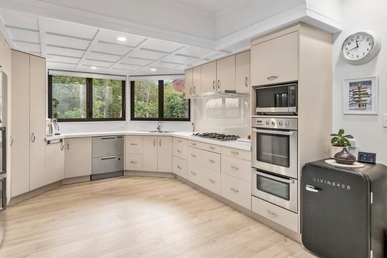 Photo of property in 21 Hurunui Street, Waikanae, 5036