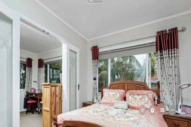 Photo of property in 1/42 East Coast Road, Milford, Auckland, 0620