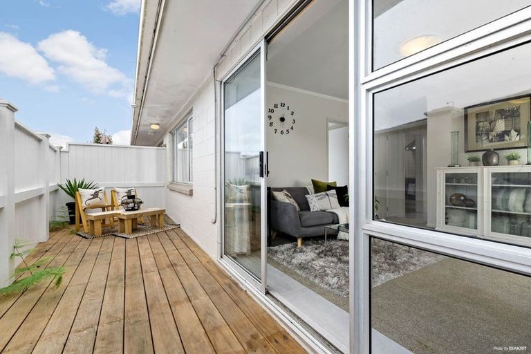 Photo of property in 3/29 South Street, Papakura, 2110