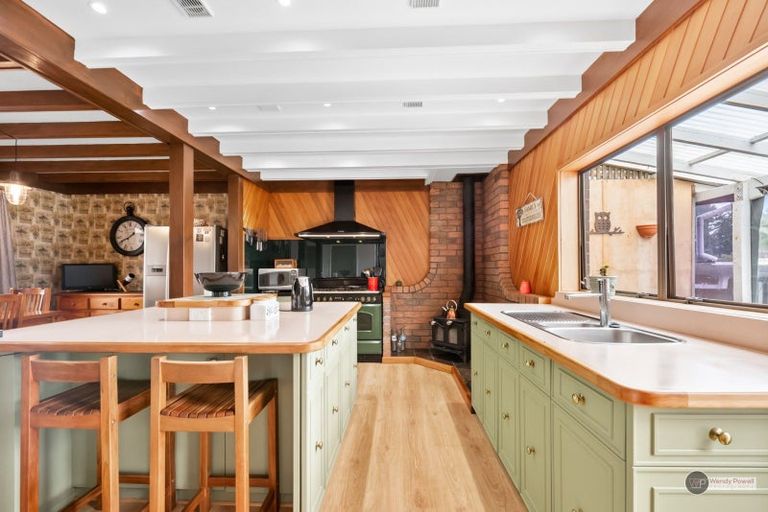 Photo of property in 21 Dalton Grove, Stokes Valley, Lower Hutt, 5019