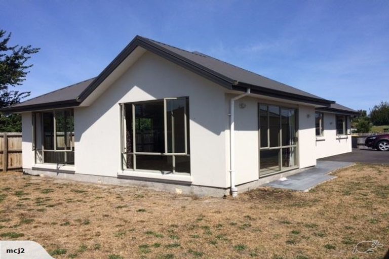 Photo of property in 218 Wainoni Road, Avondale, Christchurch, 8061