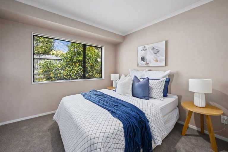 Photo of property in 15 Frame Place, Owhata, Rotorua, 3010