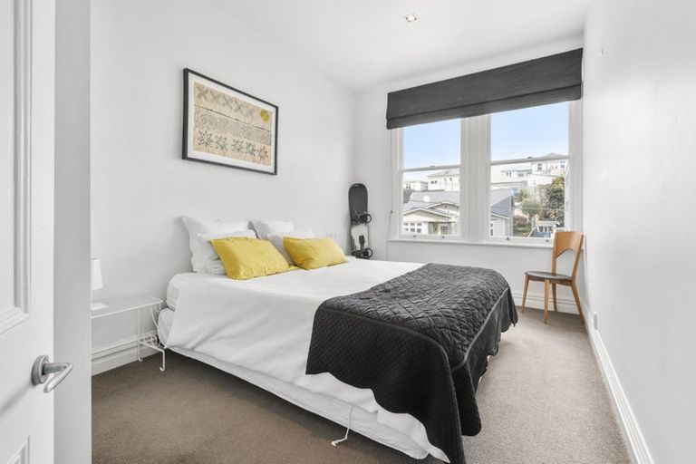 Photo of property in 7 Queen Street, Mount Victoria, Wellington, 6011