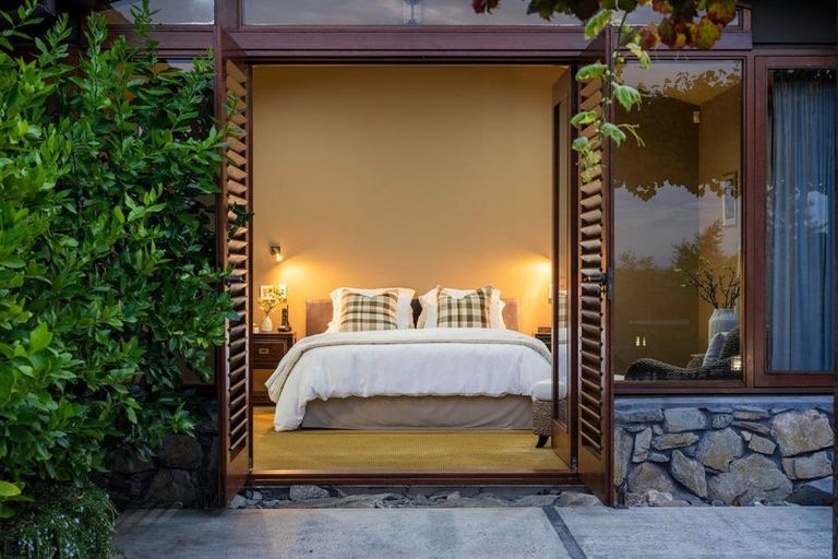 Photo of property in 54 Lane Road, Havelock North, 4130