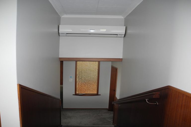 Photo of property in 11 Oxford Street, Waimate, 7924