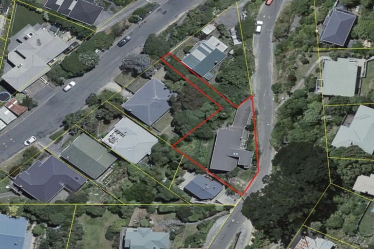 Photo of property in 2 Hudson Street, Island Bay, Wellington, 6023