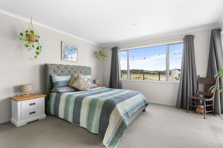 Photo of property in 70 Jack Boyd Drive, Mangawhai Heads, Kaiwaka, 0573