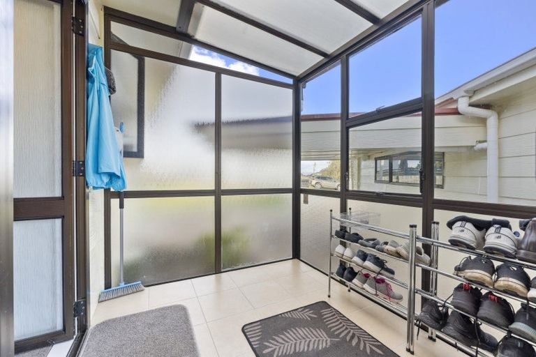 Photo of property in 20 Bastia Avenue, Bastia Hill, Whanganui, 4500