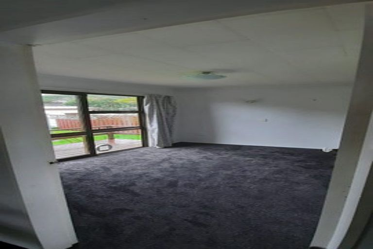 Photo of property in 1 Rimu Road, Raumati Beach, Paraparaumu, 5032