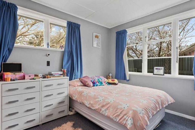 Photo of property in 9 Redwood Street, Elderslea, Upper Hutt, 5018