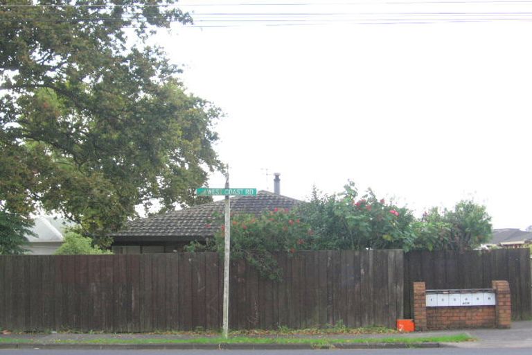 Photo of property in 5/409 West Coast Road, Glen Eden, Auckland, 0602