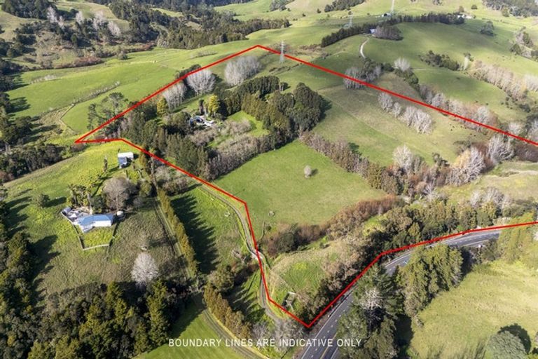 Photo of property in 1812 Kaipara Coast Highway, Kaukapakapa, 0984