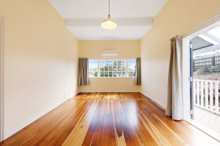 Photo of property in 73 Awatea Street, Ranui, Porirua, 5024