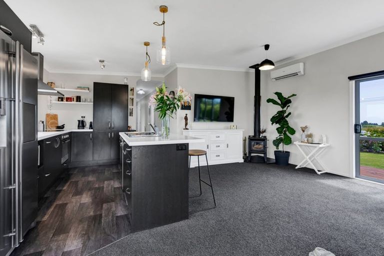 Photo of property in 281 Upland Road, Tarurutangi, New Plymouth, 4372