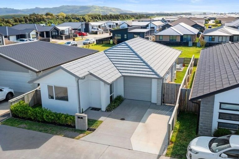 Photo of property in 12 Navy Lane, Papamoa, 3118