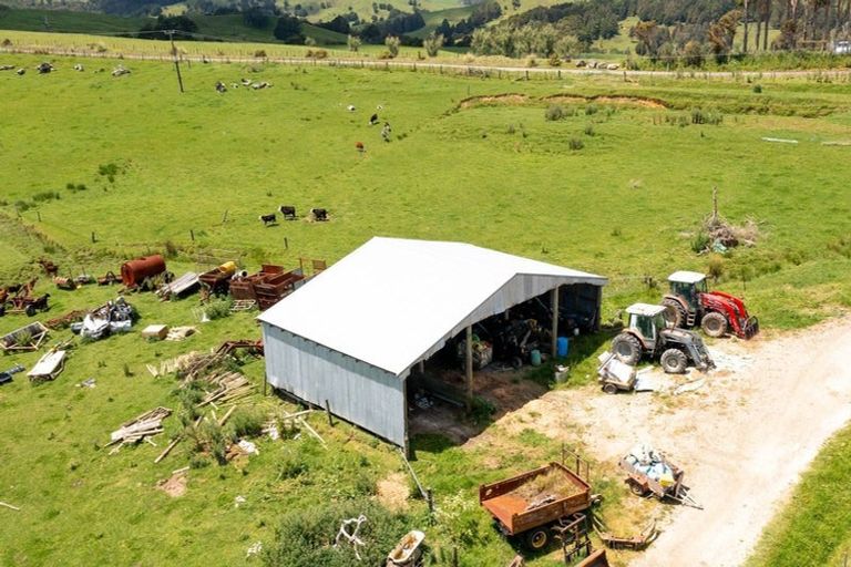 Photo of property in 15 Karuhiruhi Road, Oue, Kaikohe, 0473