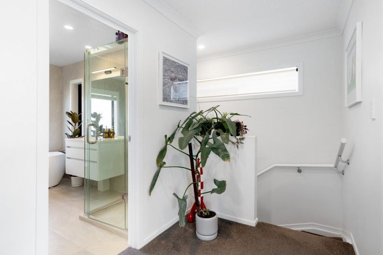Photo of property in 125c Point Chevalier Road, Point Chevalier, Auckland, 1022